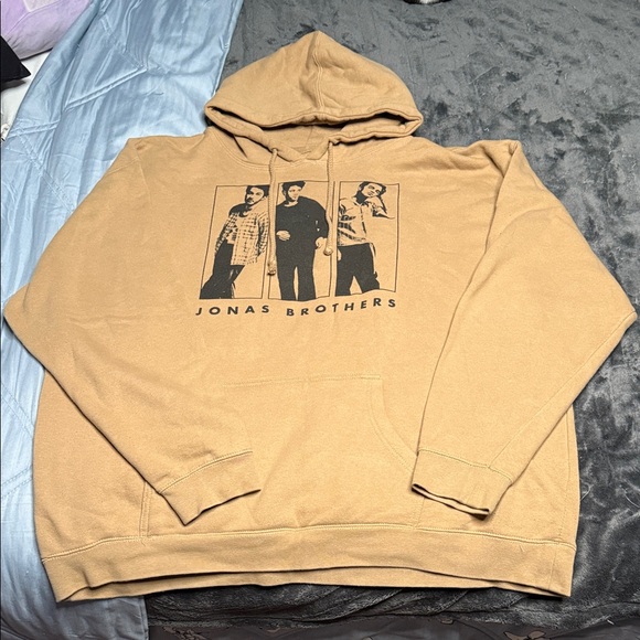 Jonas Brothers tour hoodie - Picture 1 of 4